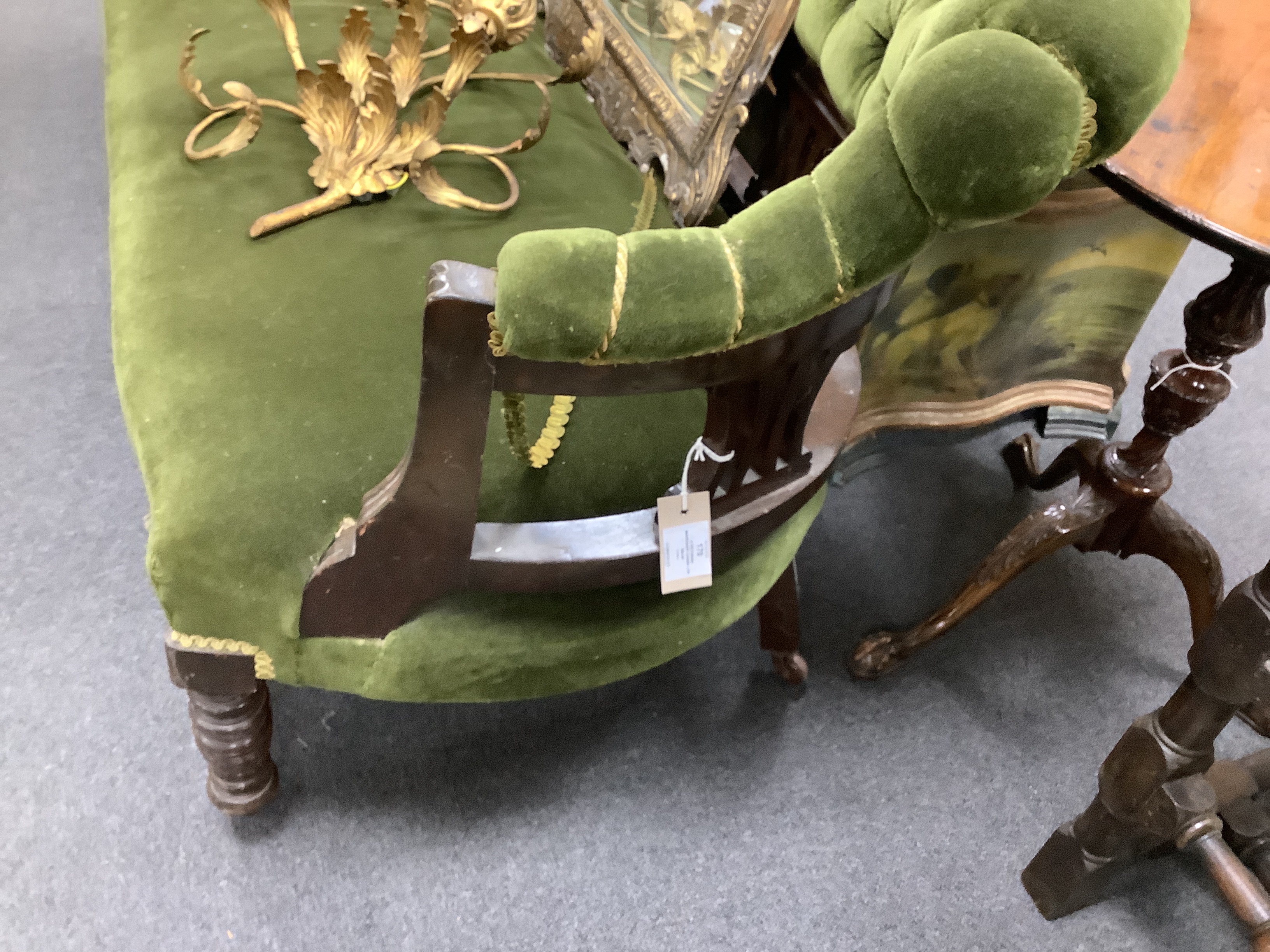 A Victorian mahogany chaise longue, width 176cm, depth 64cm, height 76cm